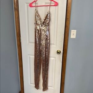 Elegant Gold Sequin Backless Dress